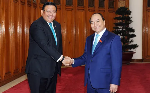 PM receives Filipino Foreign Minister