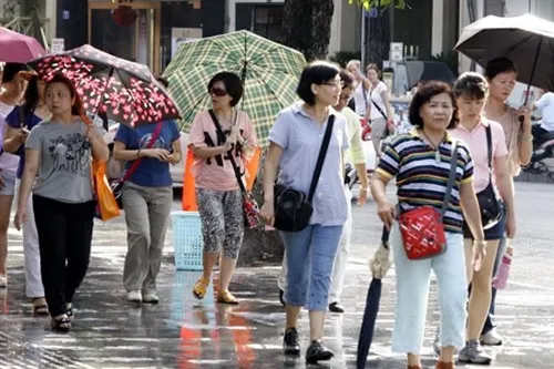 Chinese tourist surge strains VN’s tourism services