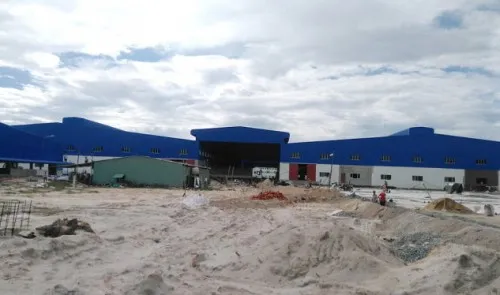 South Korean textile executive killed by falling glass cube in central Vietnam