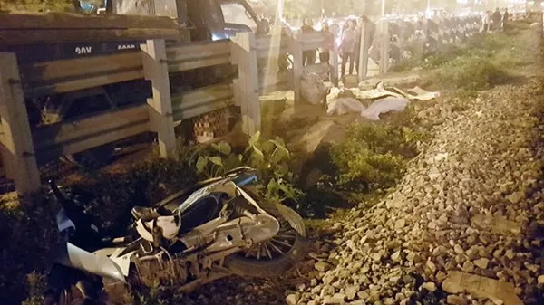 Train-motorbike collision kills 2