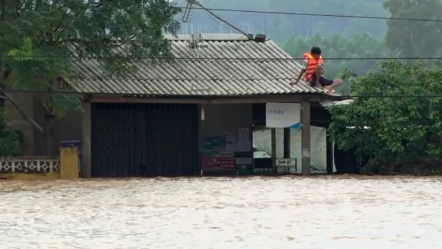 Flooding continues to wreak havoc in central region