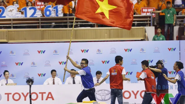Lac Hong University wins Vietnam Robocon 2016