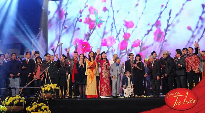 Giai Điệu Tự Hào Gala 2015: A colorfully four – seasoned picture