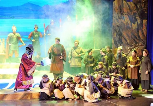 Cheo traditional opera engages youth