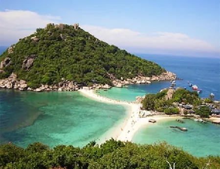 Vietnam develops island tourism