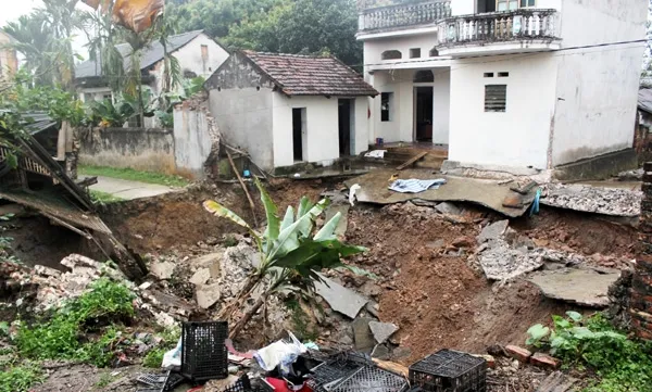 Mỹ Đức sinkhole formed naturally