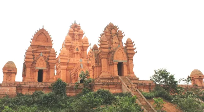 Tourism helps preserve Chăm cultural values