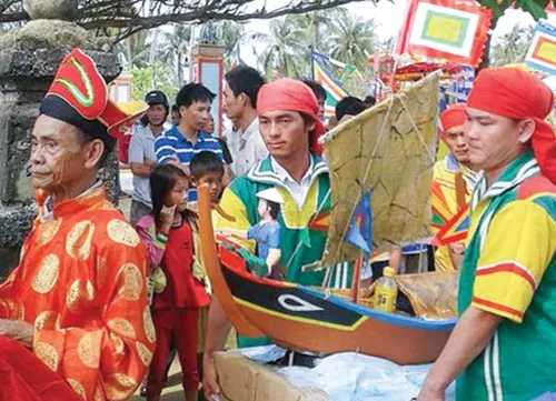 Hoang Sa sailors commemorated in Ly Son