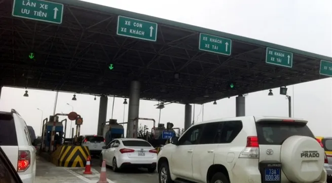 Electronic toll tag cards being issued