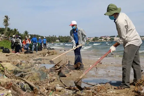 Ha Tinh reviews responsibility in Formosa Disaster