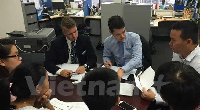 Australia investigate fake airfare scam