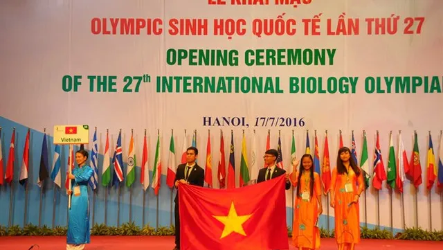 International biology students compete in Hanoi