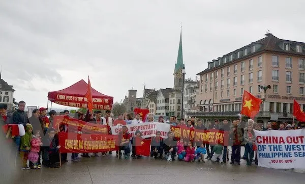 Vietnamese in Switzerland protest China’s illegal acts in East Sea