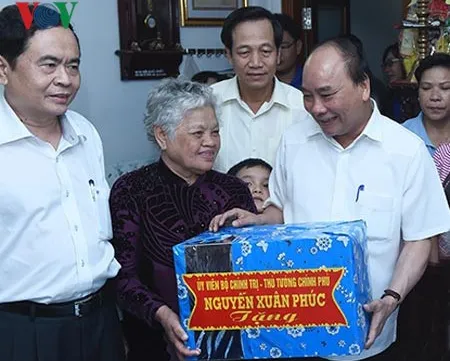 National devotees honoured