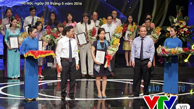 National External Information Service Awards presented