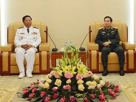 Army chief commits support to Vietnam-Cambodian naval ties