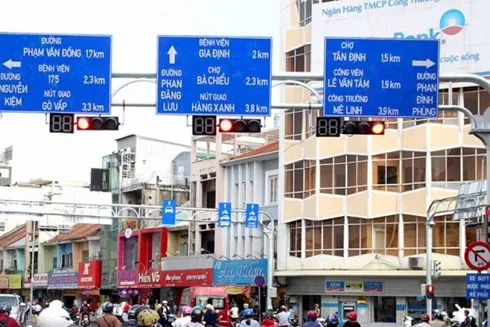 HCM City to have road signs in English