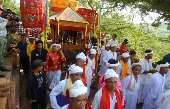 Binh Thuan: Cham Brahman community celebrates Kate festival