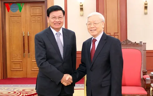 Party Chief greets Lao Prime Minister