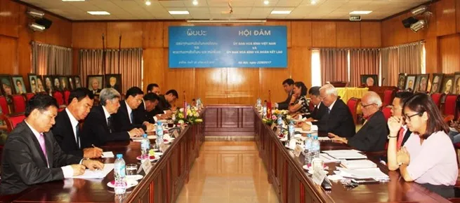 Vietnam, Laos peace committees enjoy fruitful cooperation