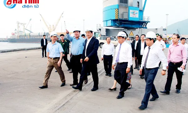 Lao Deputy PM visits Ha Tinh province