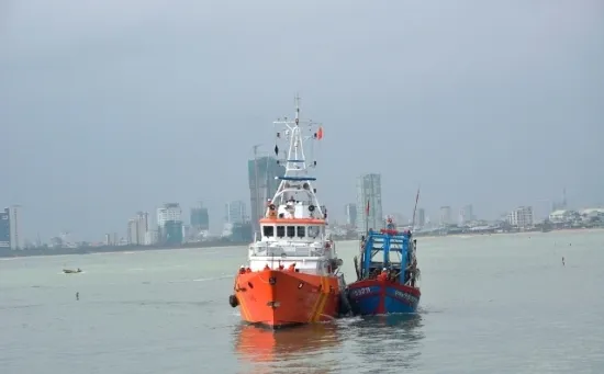 6 fishermen safely back to shore