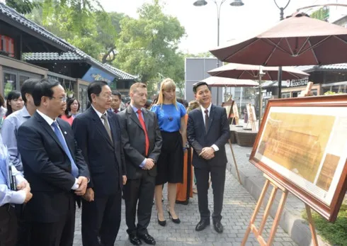 Exhibition features French architecture in Hanoi