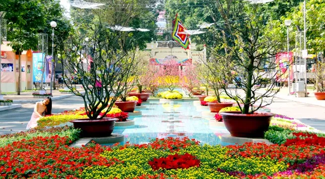 Ho Chi Minh City's biggest Tet flower festival
