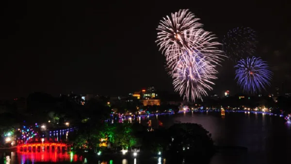 Vietnamese metropolises celebrate 50 years of ASEAN