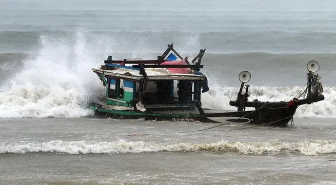 Fishing stopped due to storm Kirogi