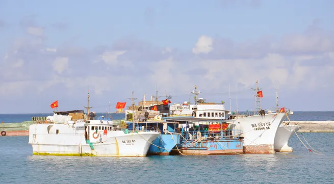 Logistics center of support opened for fishermen in Spratly