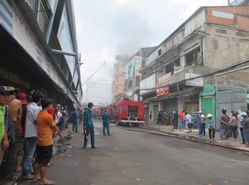 Blaze in HCM City’s Kim Biên Street