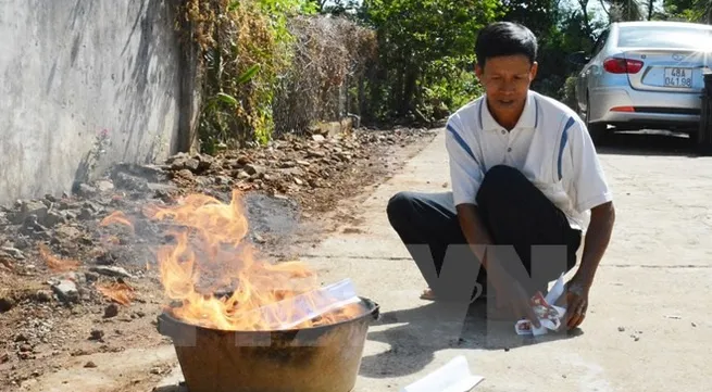 Oil-polluted ground water spreads in Đắk Lắk