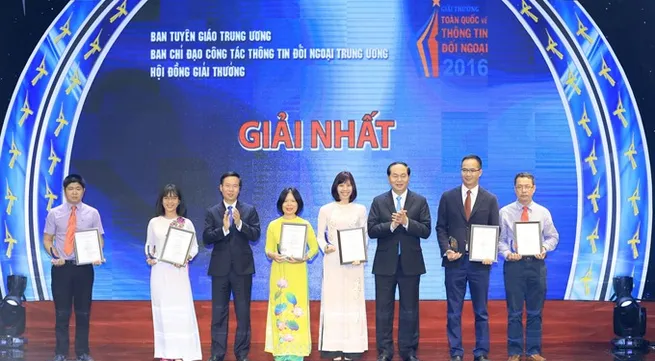 State bestows awards on State-run news agency