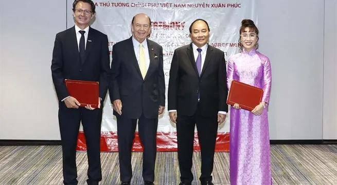 Việt Nam, US inked $10 billion business deals