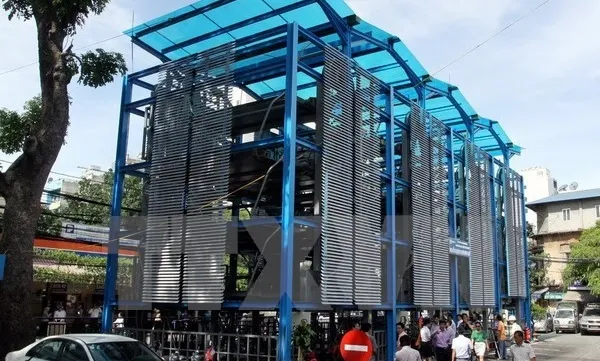 Ineffective investment in public parking lots in HN