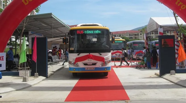 Central city debuts new public bus routes