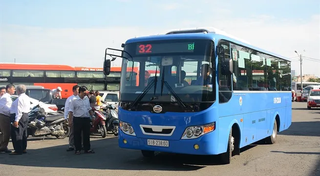 More CNG buses enter service in HCM City