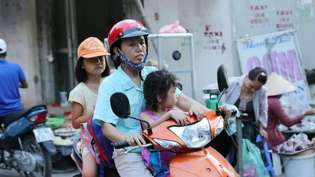 Children of migrant workers often do it tough