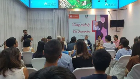 Italian diplomat publishes book about Vietnam