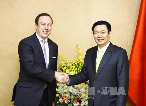 Vietnam boosts investment co-operation