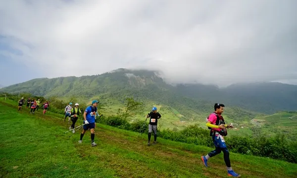 Vietnam Mountain Marathon attracts 2,200 runners