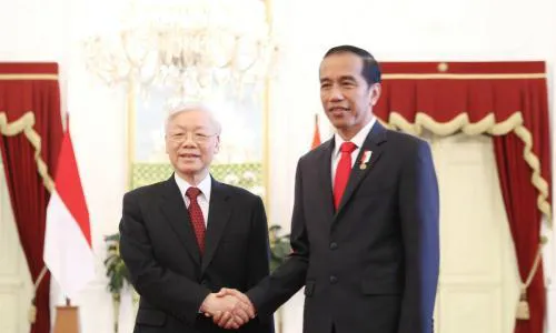 Vietnamese party leader welcomed in Indonesia
