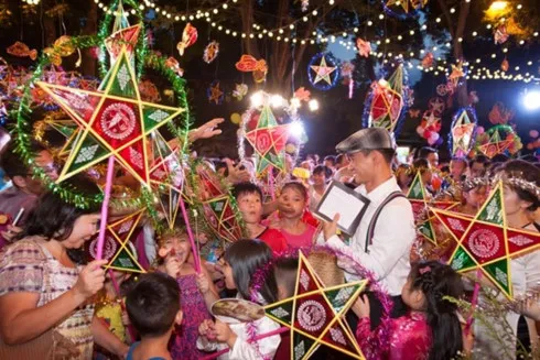 Event celebrates Mid-Autumn Festival