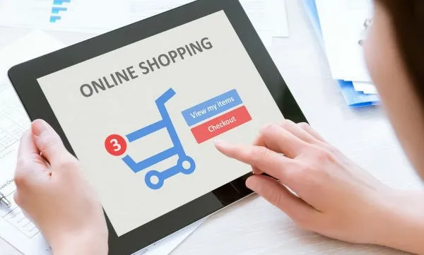 33% of Vietnamese buy from foreign e-commerce sites