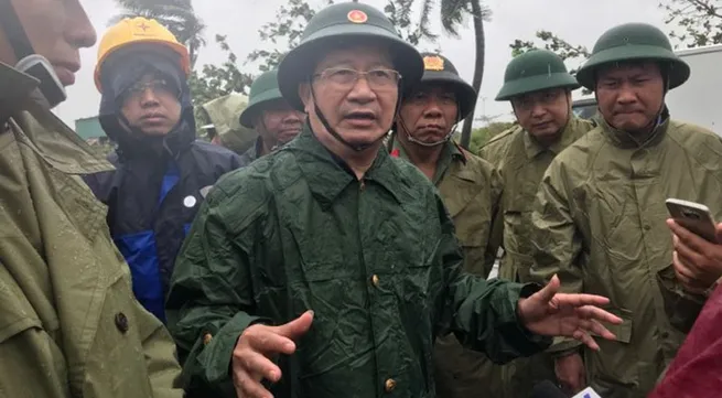 Storm Damrey makes landfall in south central coast