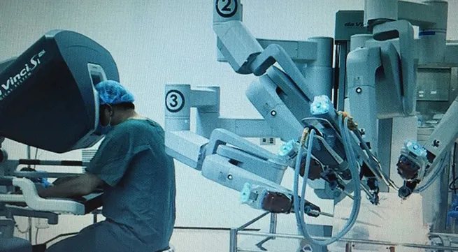 Cho Ray applies robotic cancer surgery