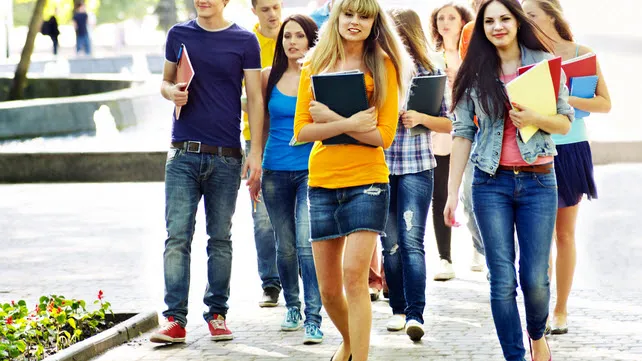 Nearly 5 million Americans in default on student loans