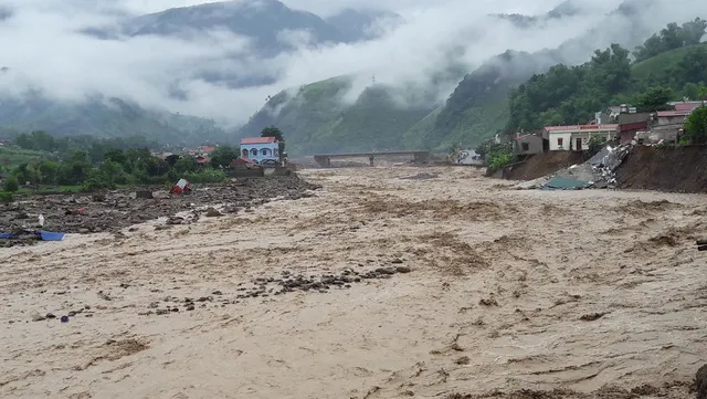 8 dead, 20 missing in Northern flash floods