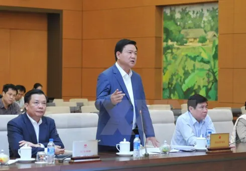 Dinh La Thang disciplined for misdeeds at PetroVietnam